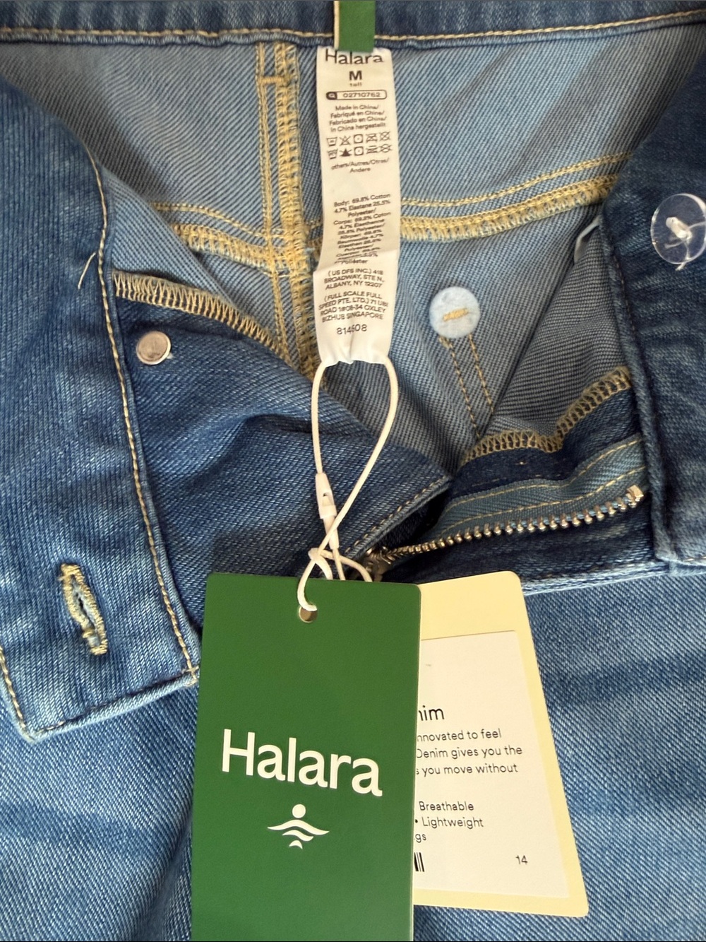 HALARA Relaxed Wide-Leg Jeans in Medium Blue - Picture 2 of 4